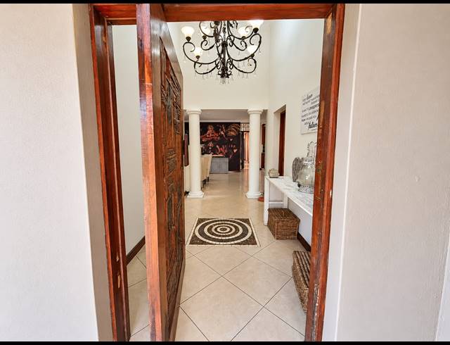 3 BEDROOM HOUSE FOR SALE IN VANDERBIJLPARK SE 8